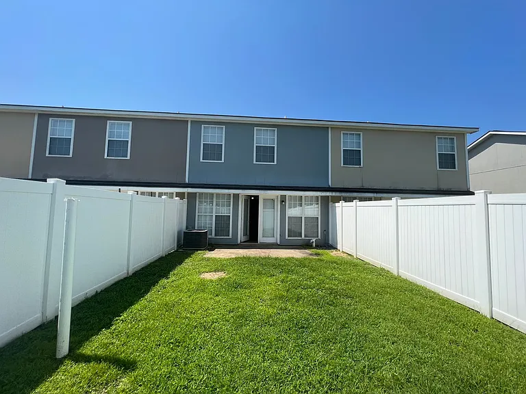 205 Wakefield Way — Photo 13