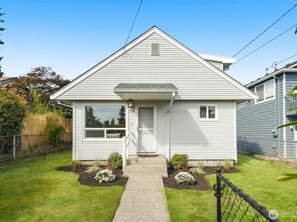 724 N 104th Street, Seattle, WA 98133