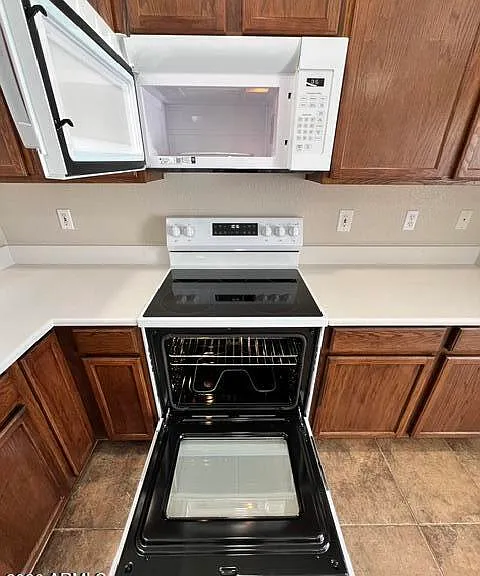 2849 W San Carlos Ln — Photo 11