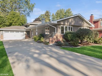 5252 Benton Ave, Downers Grove, IL, 60515