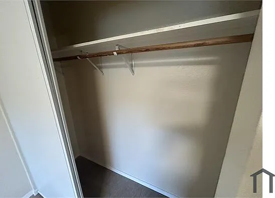 908 I St NE #10 — Photo 21