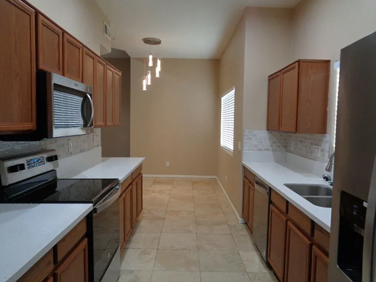 8054 W Zoe Ella Way — Photo 3