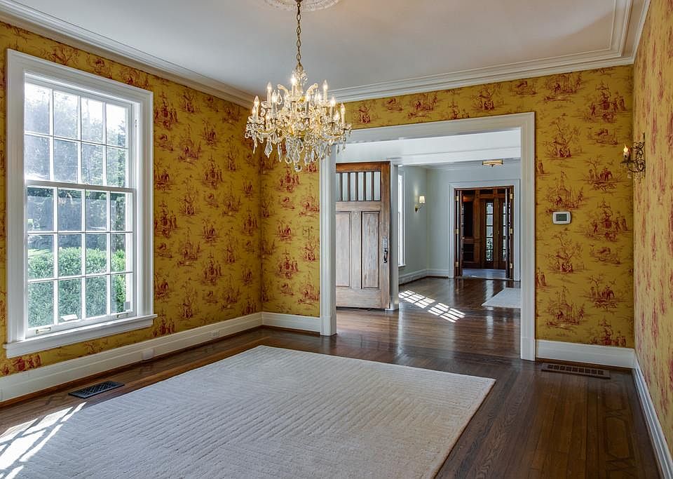 2nd image of 705 Belle Meade Blvd