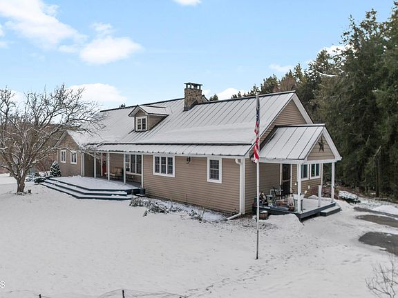 2nd image of 652 North Road