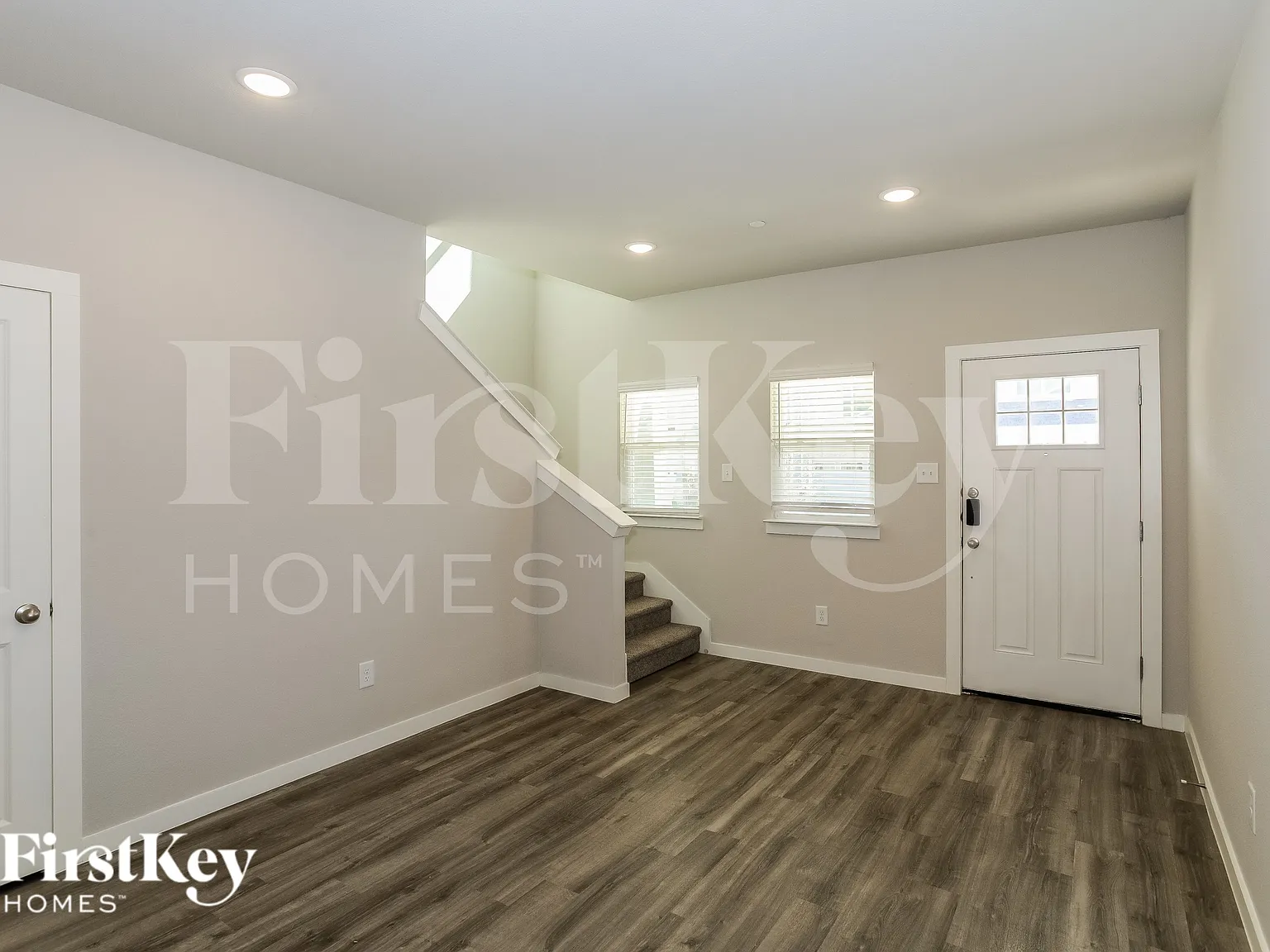 4 bed, 2.5 bath, 2056 sqft, $2,865 — Photo 2