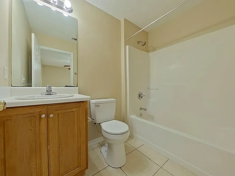 2560 Kingston Rd — Photo 11