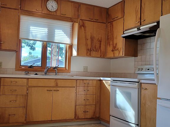 2nd image of 2315 Avenue F