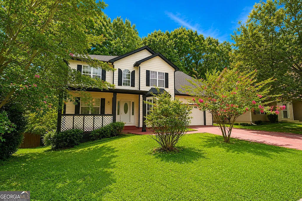 6 bed, 3.5 bath, $2,350 — Photo 1