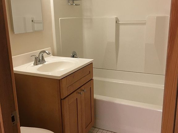 5th image of 408 Belmont Ave E APT 203