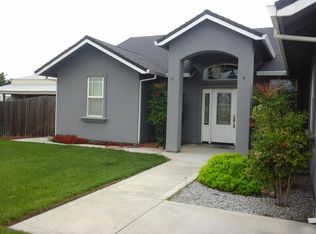12970 Ivy Ln, Red Bluff, CA 96080