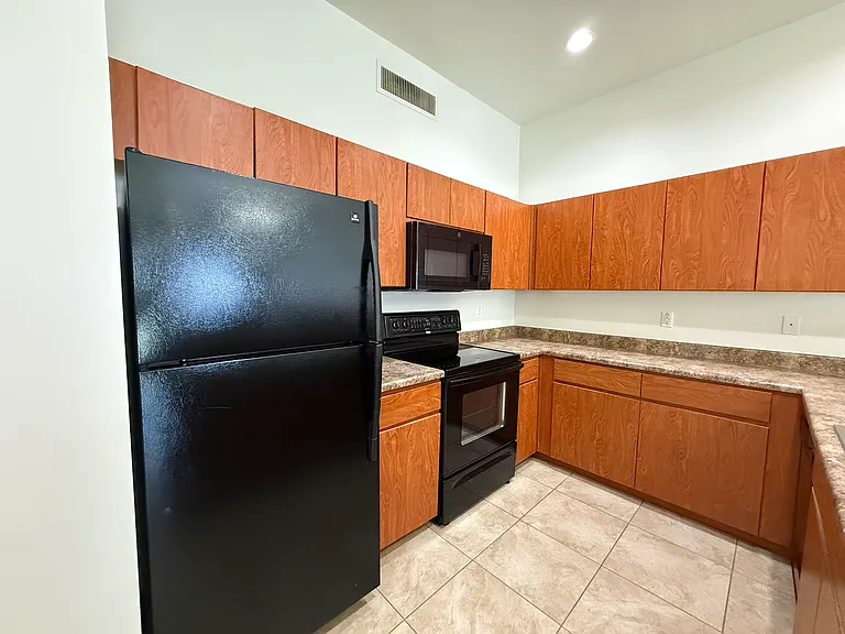 4035 N 28th St #105 — Photo 23