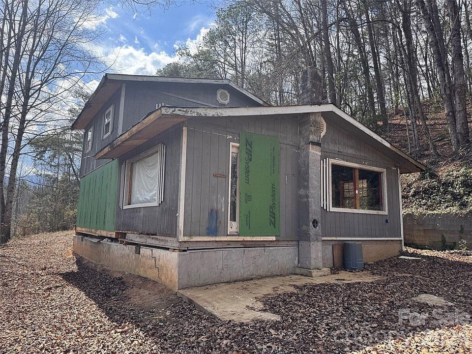 1st image of 90 Scenic Hill Dr