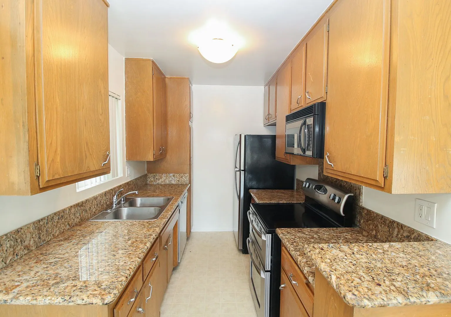 12231 Moorpark St. — Photo 3