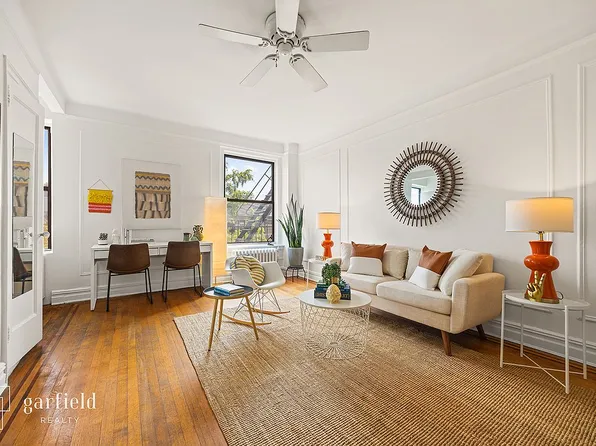300 8th Ave APT 5B, Brooklyn, NY 11215