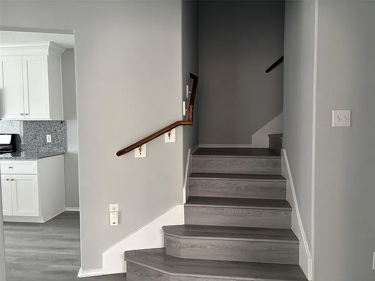 13642 Rural Oak St — Photo 23
