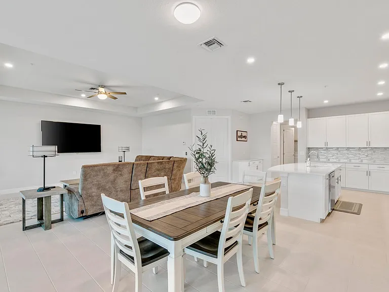 239 Indies Dr E #202 — Photo 13