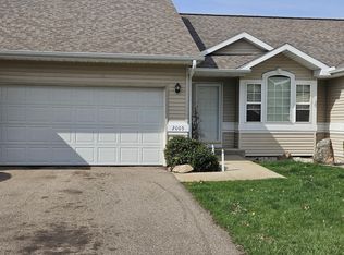 2005 Quail Cove Dr, Kalamazoo, MI
