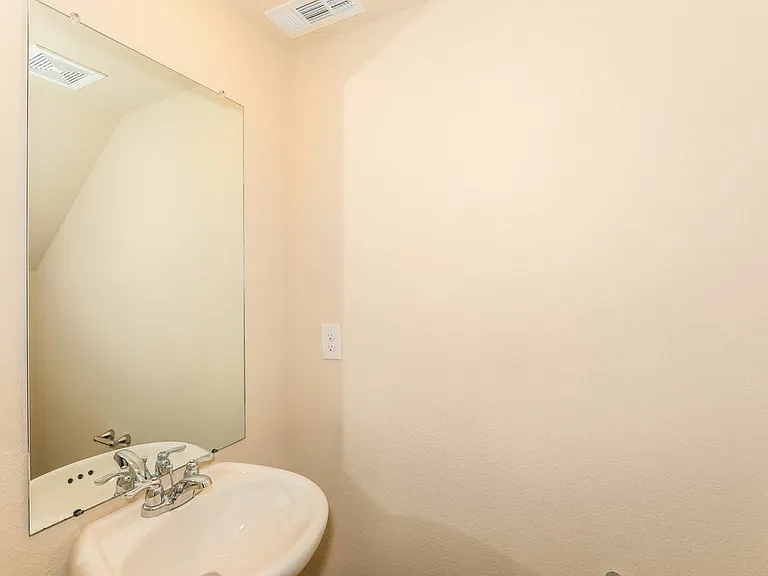 704 Plow Point — Photo 16