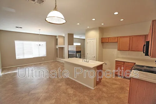 9470 W Quail Ave Photo 1