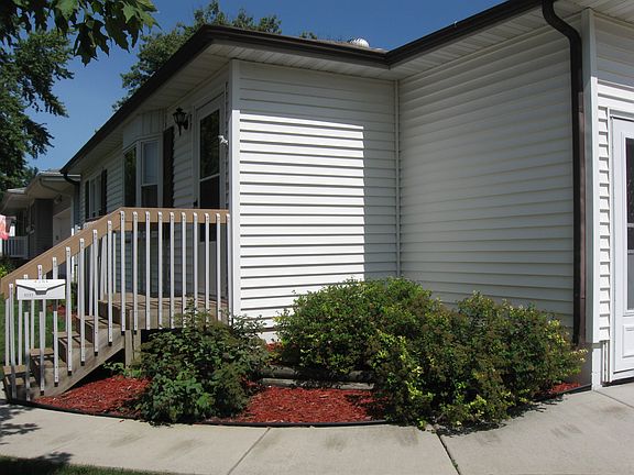 3rd image of 4301 N Pine St