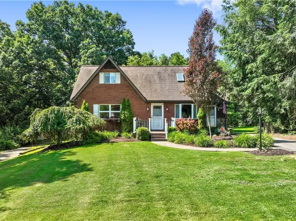 3632 Northfield Dr, Gibsonia, PA 15044