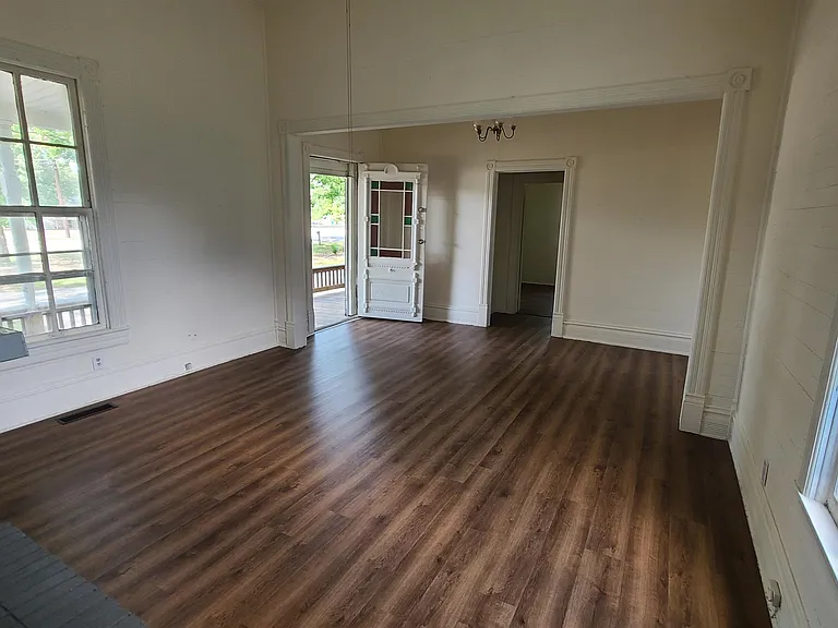 776 Macon Ave — Photo 15