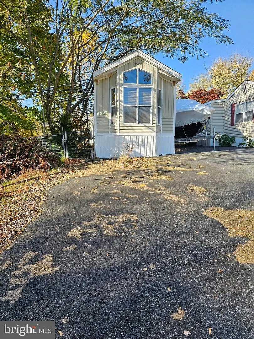 243 Nahma Ln #9 photo 1
