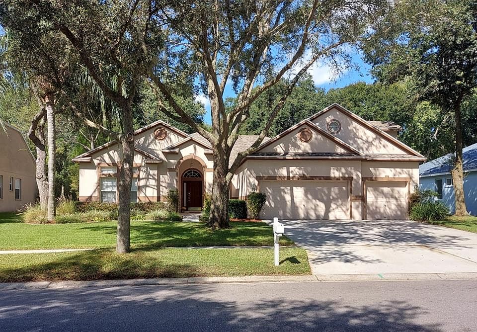 1st image of 12524 Riverglen Dr