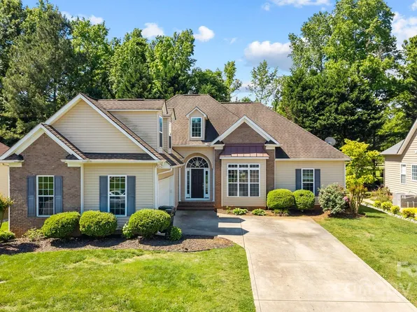 1607 Essex Hall Dr, Rock Hill, SC 29730