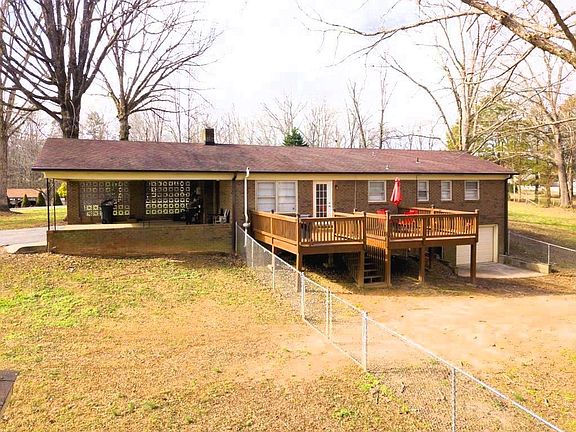 2nd image of 1332 Chancellor Dr