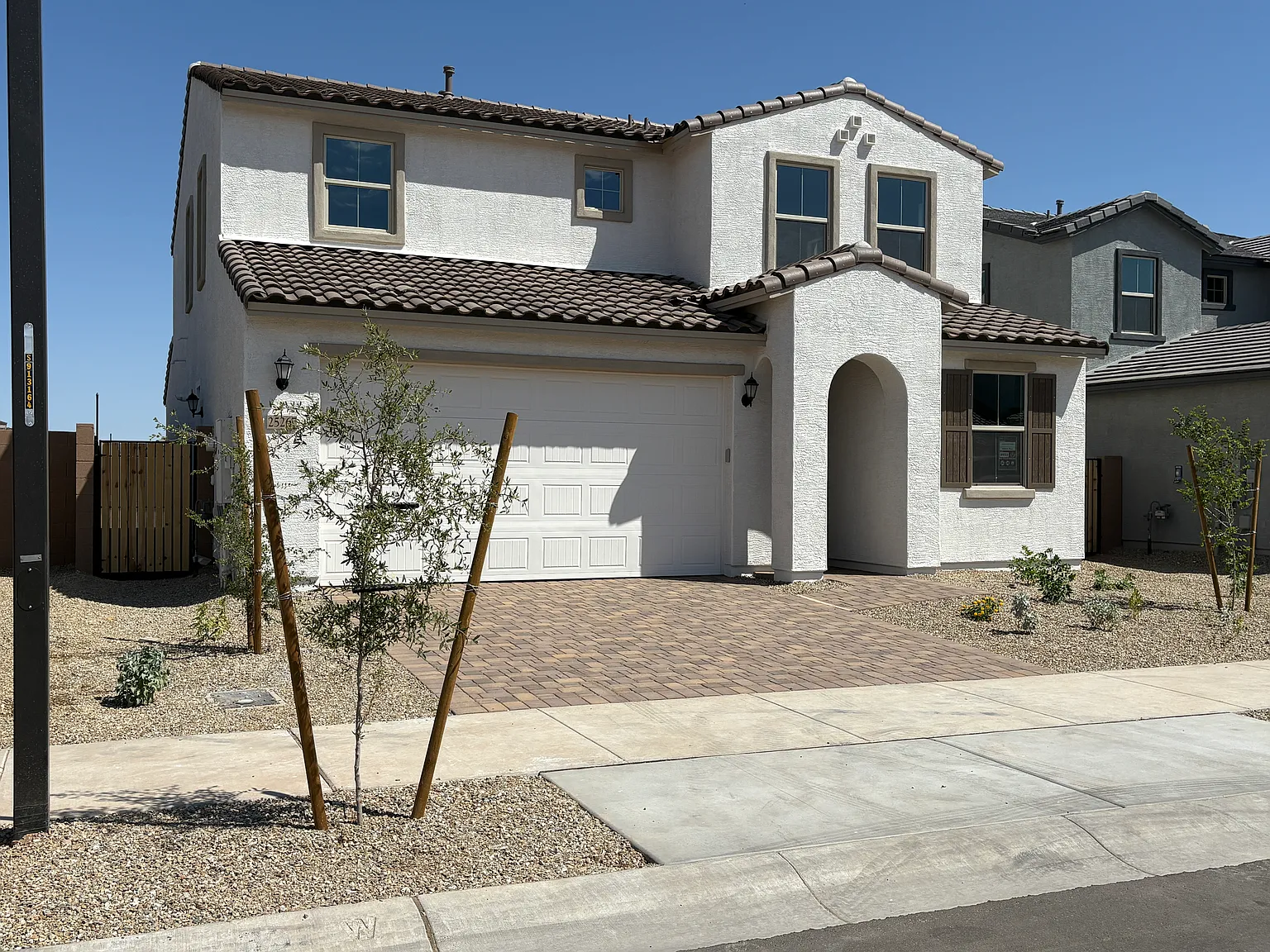 4 bed, 2507 sqft, $2,595 — Photo 3