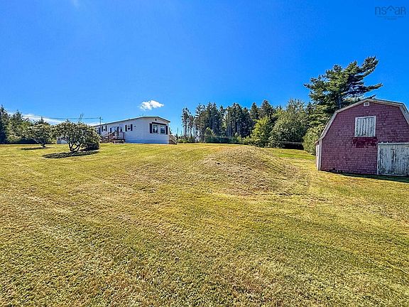 3rd image of 1388 New Cumberland Rd