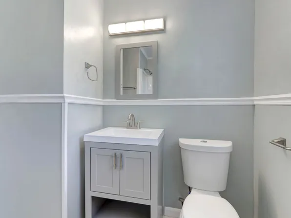 1203 E 57th St, Savannah, GA 31404