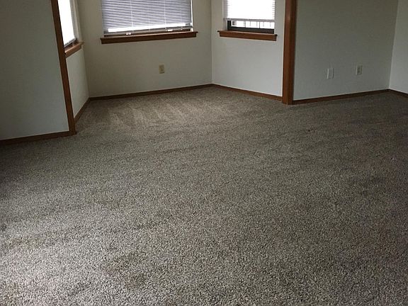 5th image of 7601 N 173rd East Ave