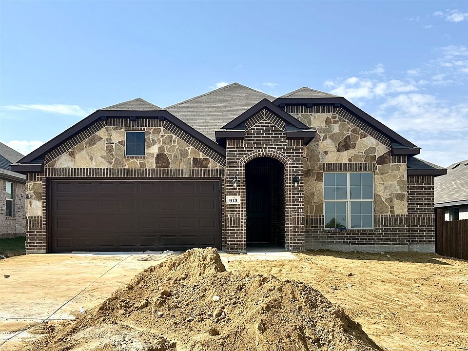 1st image of 913 Beverly Dr