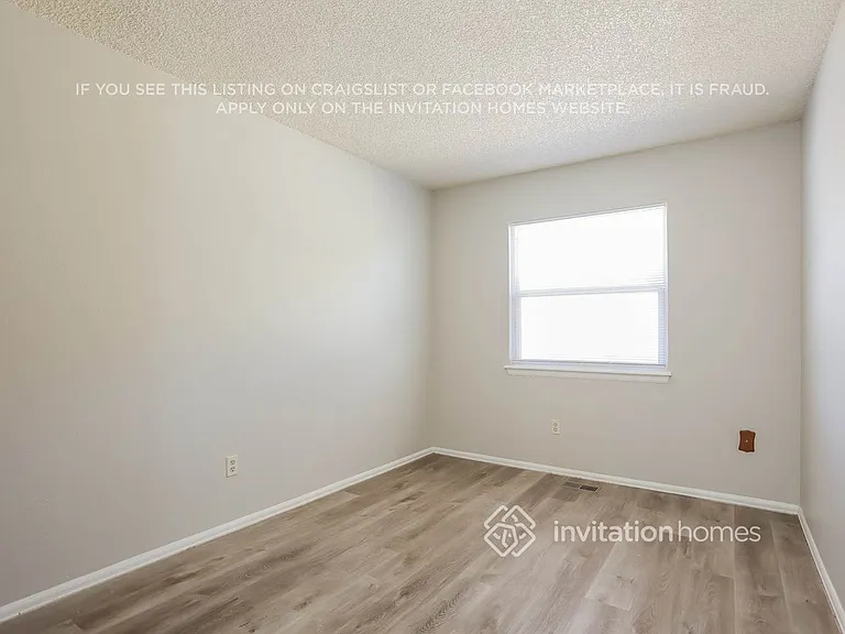 16803 E Nassau Dr — Photo 8