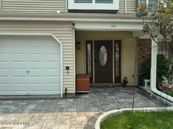 58 Thorne Ln, Matawan, NJ 07747