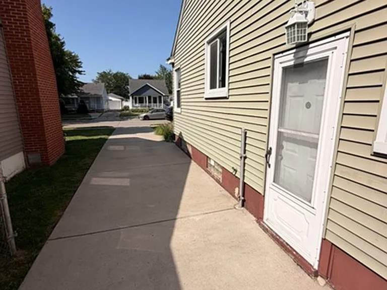 14650 College Ave — Photo 29