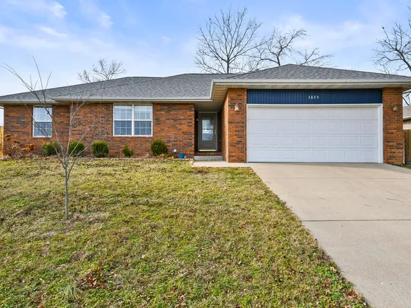 3825 W Parkridge Circle, Springfield, MO 65802