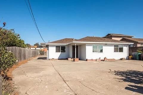 1st image of 320 Boronda Rd