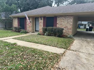 320 Rena Dr, Lafayette, LA 70503