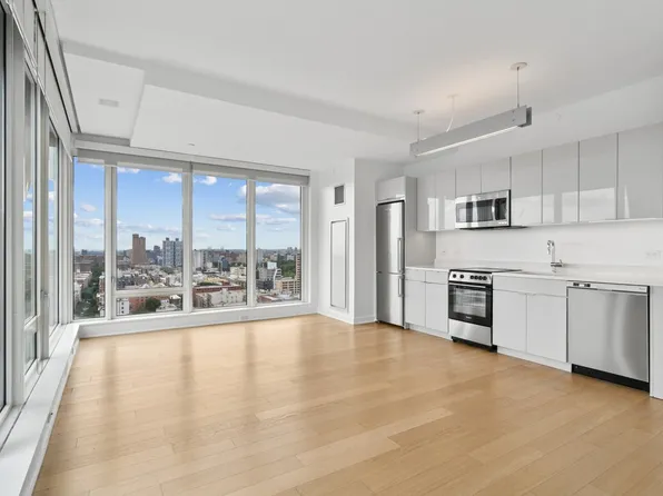 400 W 113th St, New York, NY