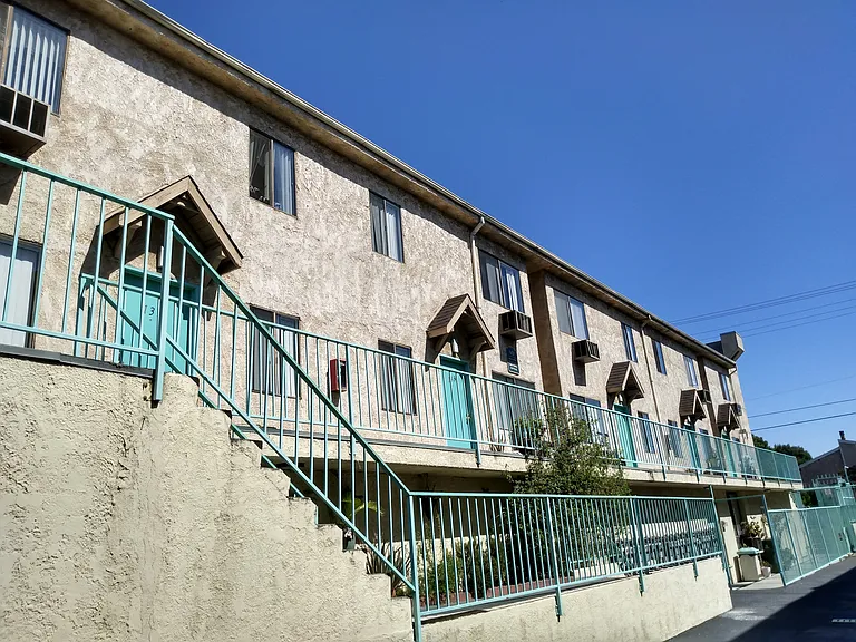 Village Glen Apartments — Photo 6