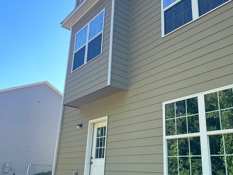 410 Katie Ln — Photo 2