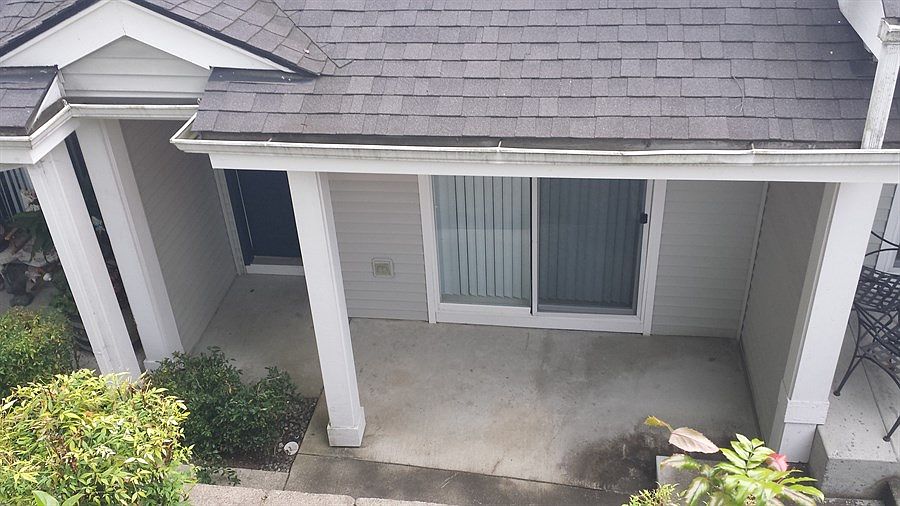1st image of 14721 1st Ln NE Unit 103
