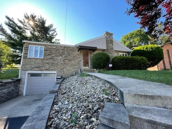 1055 Greentree Rd, Pittsburgh, PA 15220