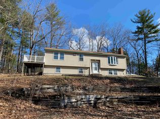 99 London Bridge Rd, Windham, NH 03087