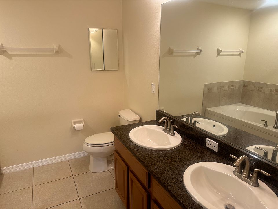 1st image of 10144 Arbor Run Dr Unit 91