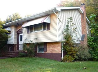 918 Main St, Carbondale, PA 18407