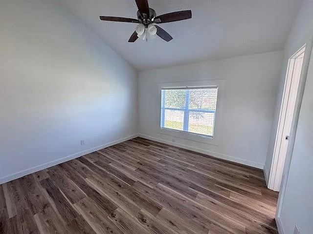 4406 Helen St #2 — Photo 18